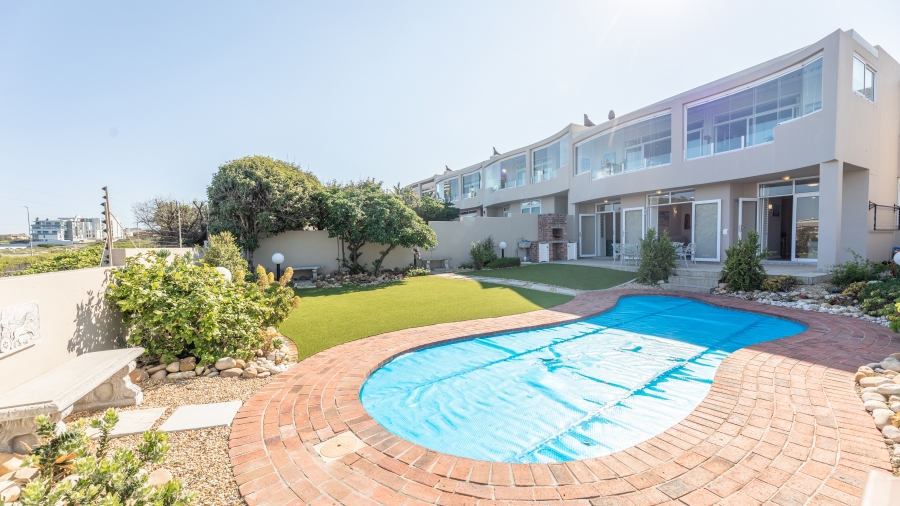 3 Bedroom Property for Sale in Bloubergstrand Western Cape